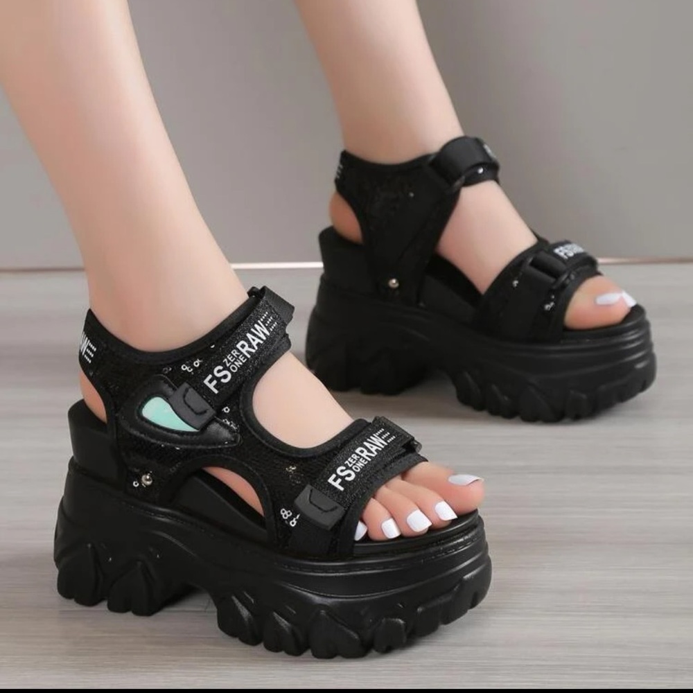 Wedge platform Sandals